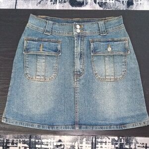 High-Waist Light Blue Denim Mini Skirt with Front Flap Pockets